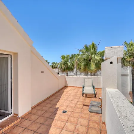3160 Elegant Seafront House بيت للعطل ماربيا